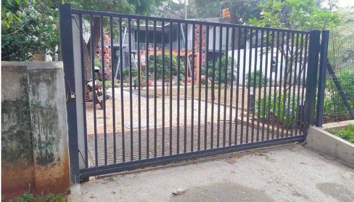Modern Cantilever Gate by Gate Mate - Stylish Design with Advanced Gate Automation | Trusted Gate Manufacturer in Chennai