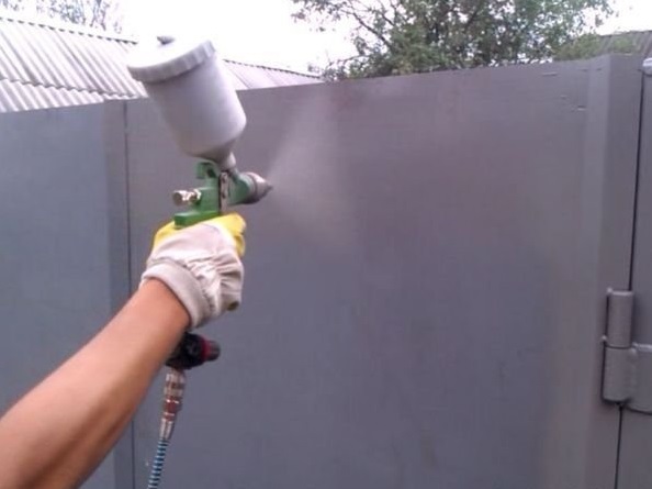 Automatic sliding gates, motorized gates, and remote-controlled gates with advanced gate automation in Chennai. We offer gate repairs, motorization, and custom gate manufacturing services, specializing in steel gates, folding gates, cantilever gates, telescopic gates, grill gates, swing gates, and modern gates.