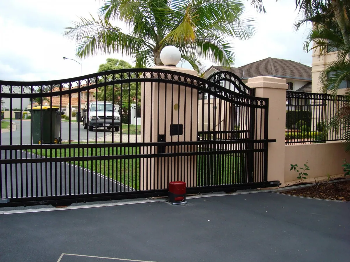 Expert sliding gate, motorized gate, and automatic gate solutions in Chennai with gate automation. We specialize in remote gates, automatic sliding gates, and modern gates, offering gate repairs and services, custom gate manufacturing, and motorization for residential and commercial applications. Our gates include steel, folding, cantilever, telescopic, grill, and swing gates.